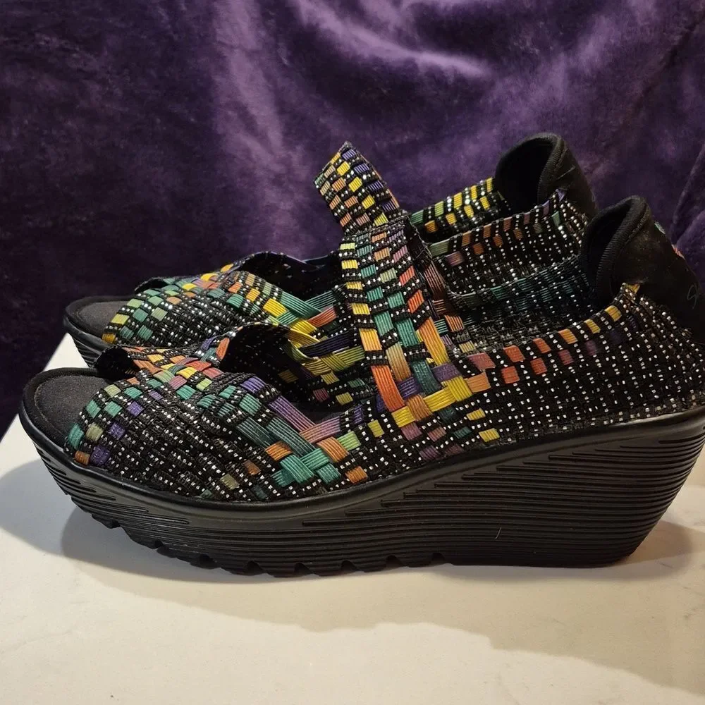 Skechers size black
